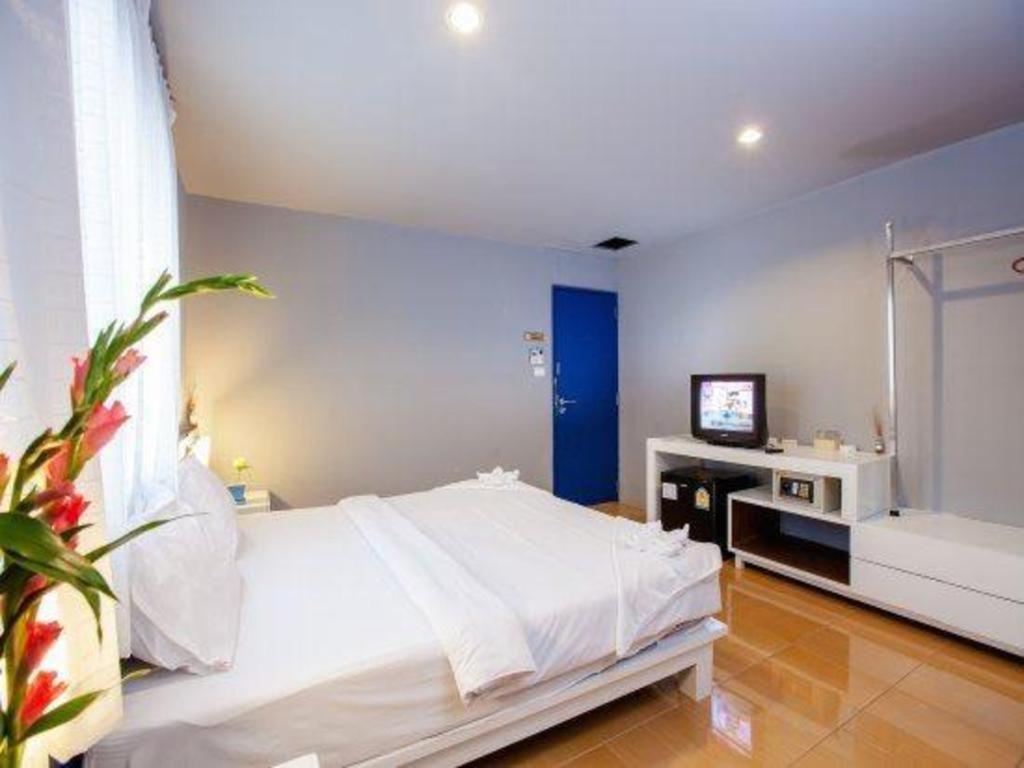 Oyo 292 The Oddy Hip Hotel Patong Εξωτερικό φωτογραφία
