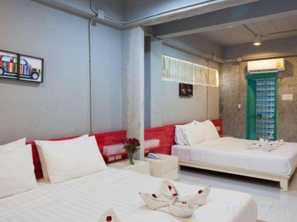 Oyo 292 The Oddy Hip Hotel Patong Εξωτερικό φωτογραφία