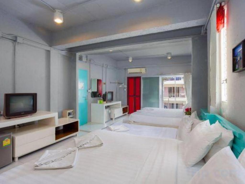 Oyo 292 The Oddy Hip Hotel Patong Εξωτερικό φωτογραφία