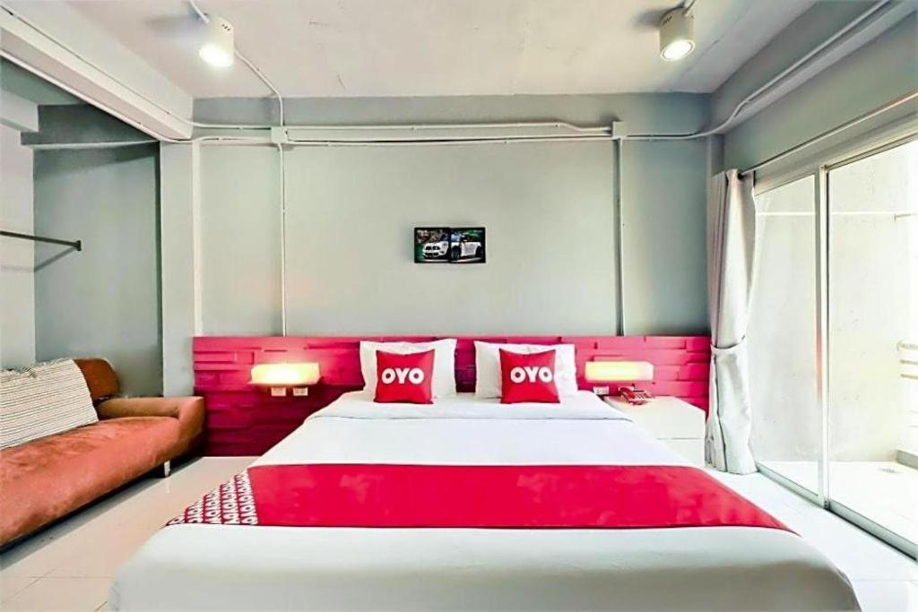 Oyo 292 The Oddy Hip Hotel Patong Εξωτερικό φωτογραφία