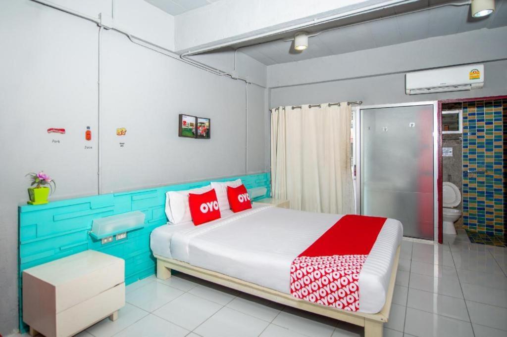 Oyo 292 The Oddy Hip Hotel Patong Εξωτερικό φωτογραφία