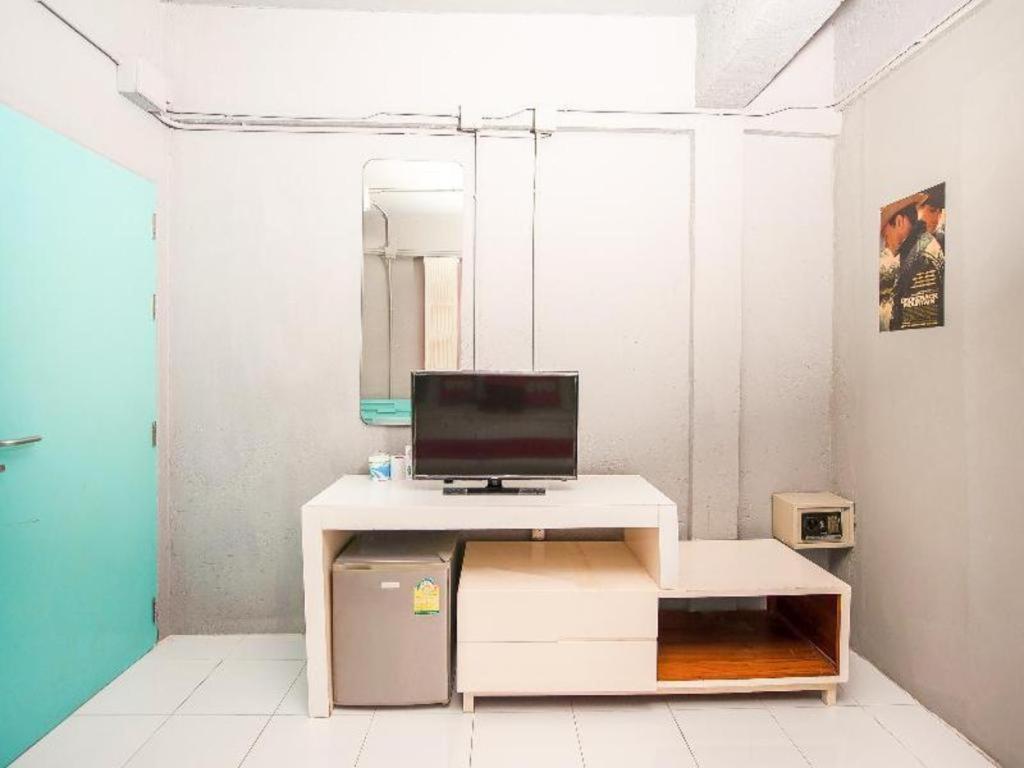 Oyo 292 The Oddy Hip Hotel Patong Εξωτερικό φωτογραφία