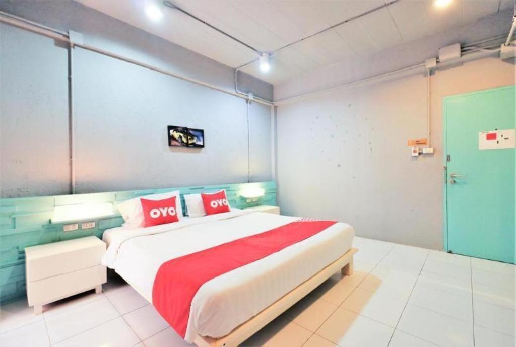 Oyo 292 The Oddy Hip Hotel Patong Εξωτερικό φωτογραφία